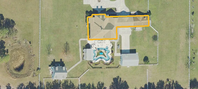 Equestrian Estate With Guest House