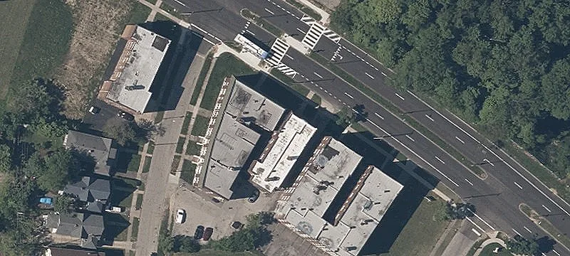 7-Unit Walk-Up Apartment Building