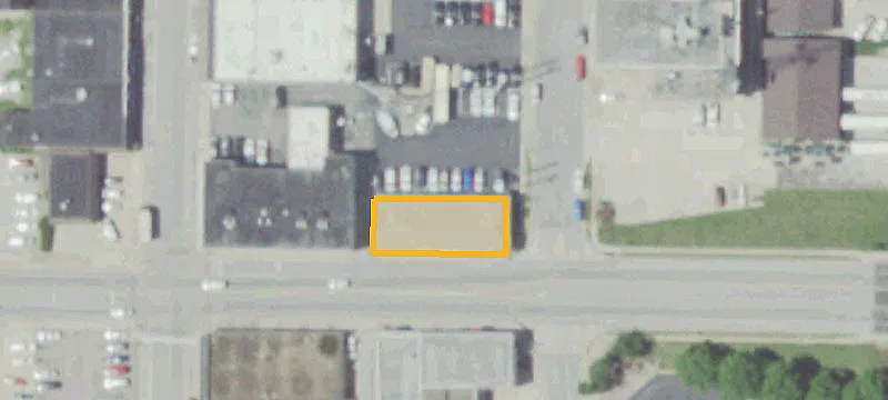 Office Building with Private Parking