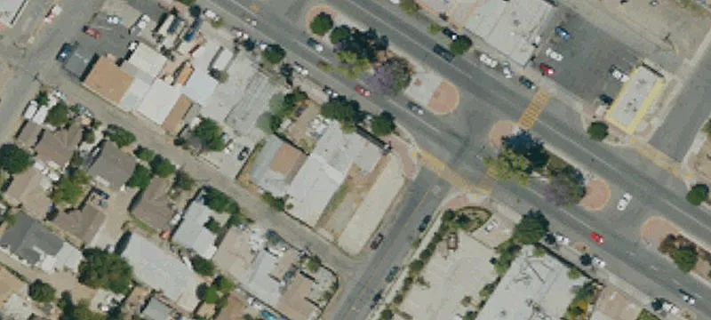 Freestanding Storefront Property