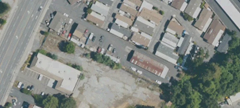 Multi-Tenant Auto Shop Property