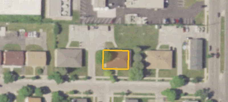 8-Unit Brick Apartment Building