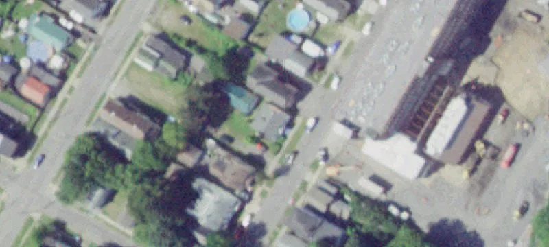 Triplex with Additional Lot