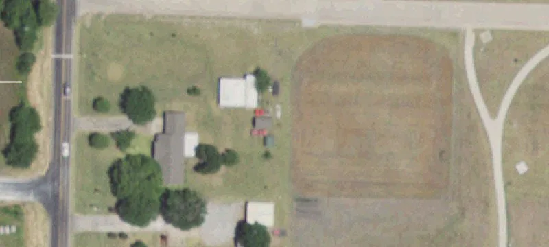 Flex Space With Fenced Yard