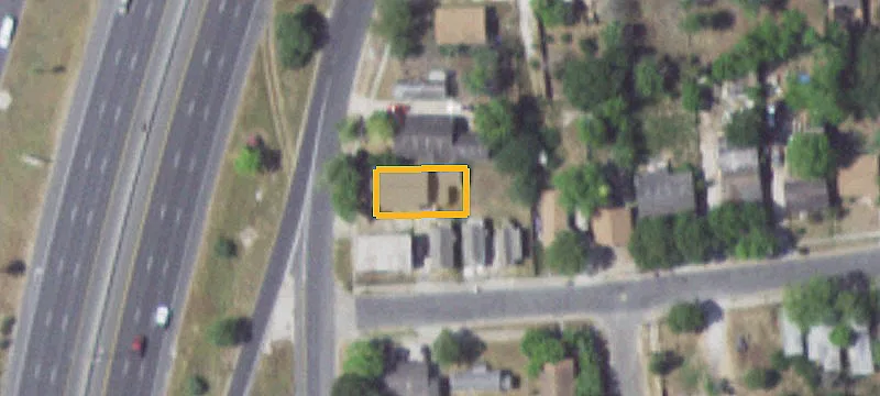 Triplex With Updated Apartment
