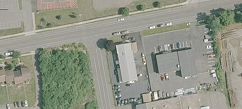 Flex Facility with Fenced Yard