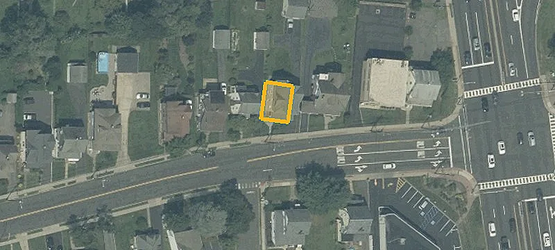 Two-Unit Duplex Near Downtown