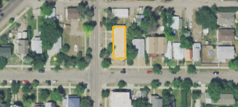 5-Unit Apartment Building with Garages