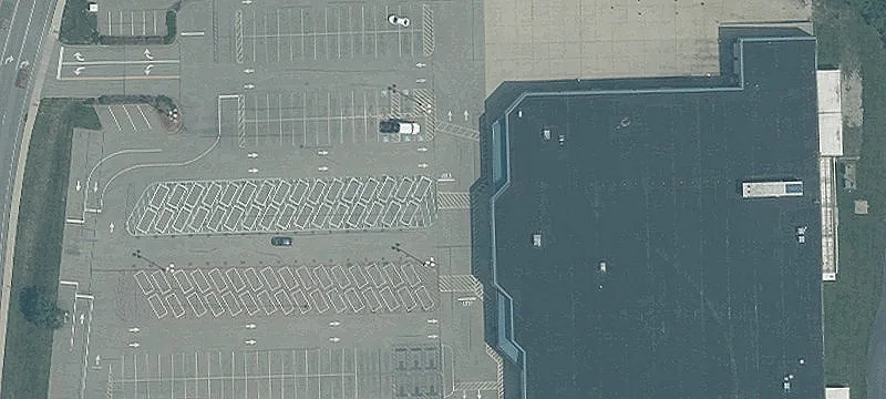 Commercial Land with Retail Co-Tenants