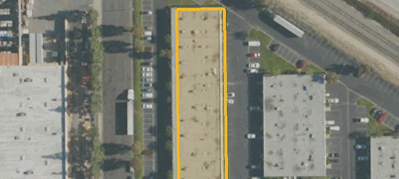 Flex Space with Ground-Level Loading
