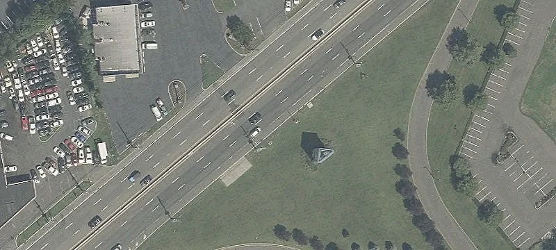 Retail Space at Signalized Intersection
