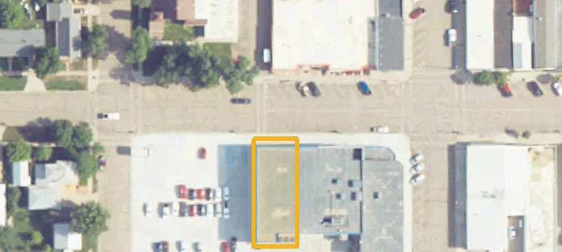 Retail Space With Storage Buildings
