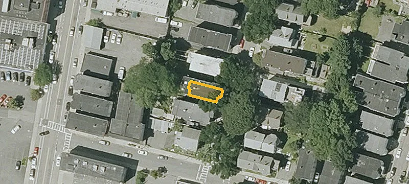 Triplex with Private Yard