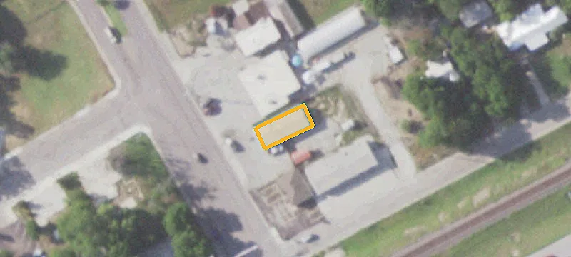 Fenced-Yard Flex Space
