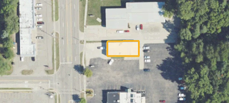 Restaurant Building with Liquor License