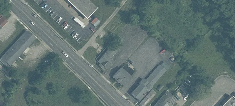 Standalone Storefront with Parking