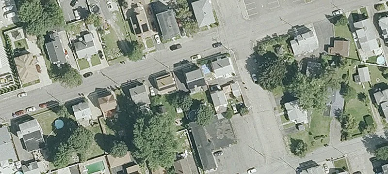 Duplex With Private Yard