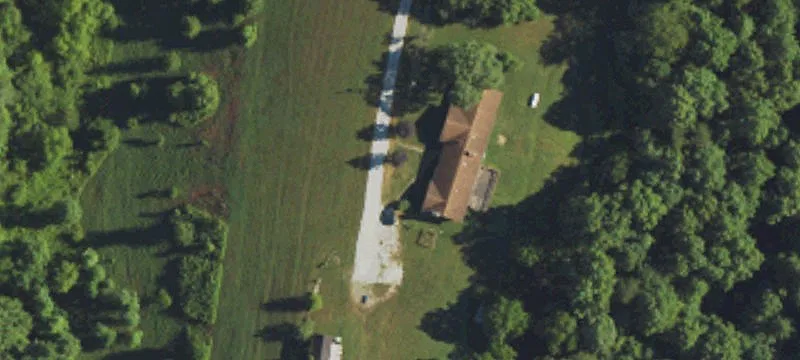 35 Lawson Ln, Campton, KY 41301