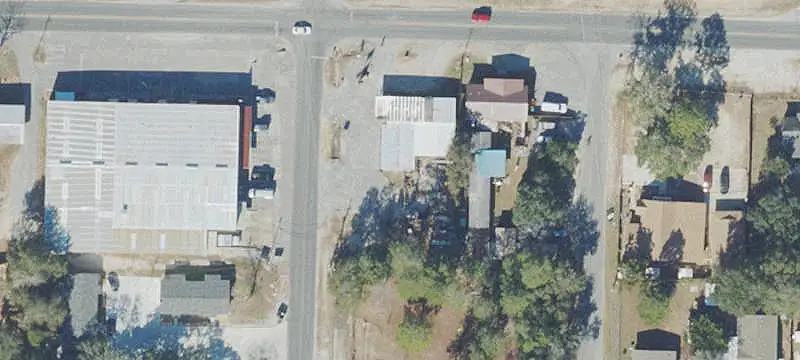 Retail Space With Service Buildings