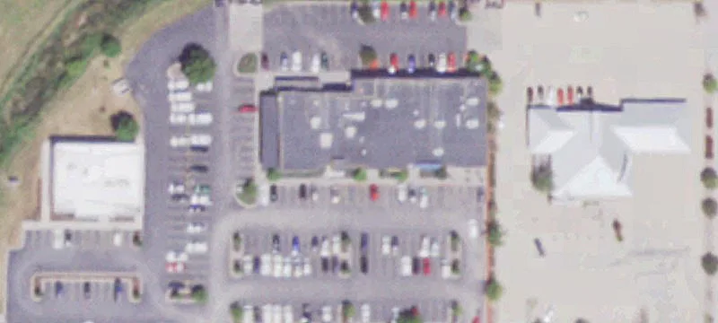 Restaurant Endcap with Patio