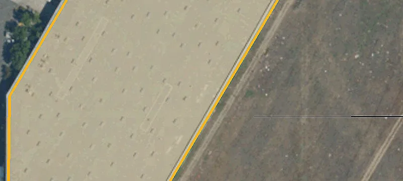 Distribution Center with Trailer Parking
