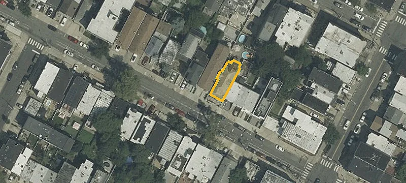 Duplex with Private Yard