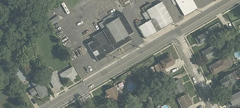 Flex Property with Paved Yard