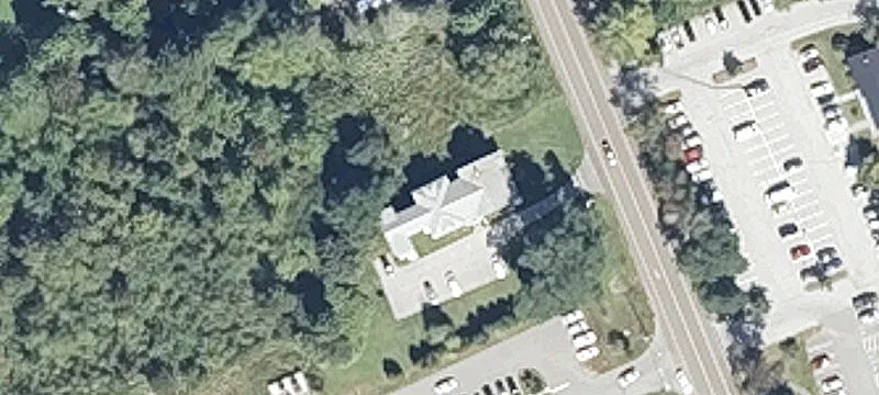 6-Unit Apartment Building