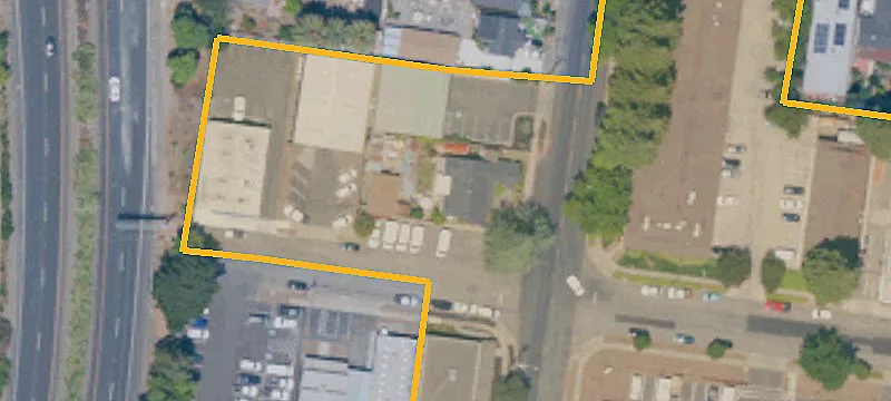 Storefront Property with High Ceilings