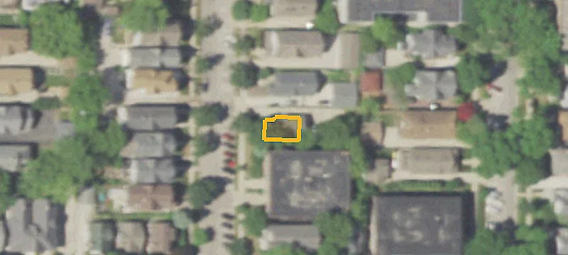 Four-Unit Building With Private Entrances