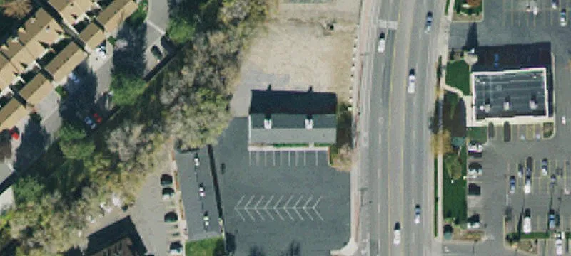 Office Building with Bullpen Space