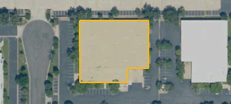Distribution Center with Logistics Services