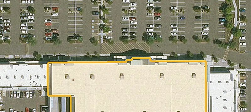 Retail Space Near Signalized Intersection