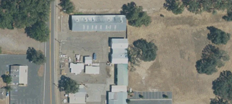 Clear-Span Warehouse Building
