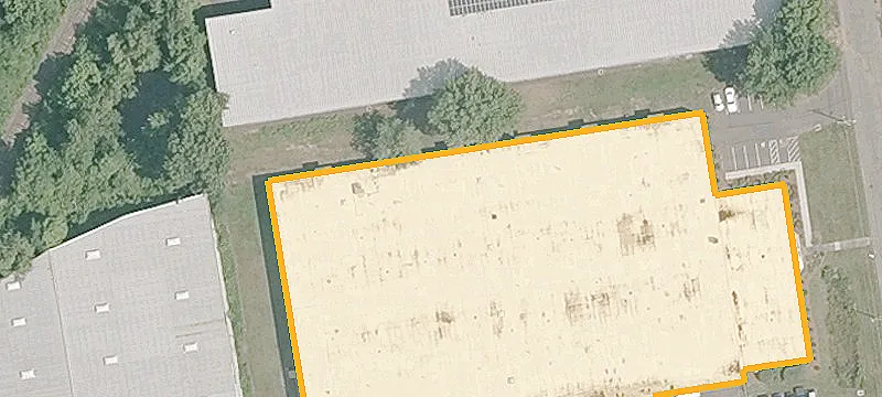 Warehouse Facility With Loading Docks