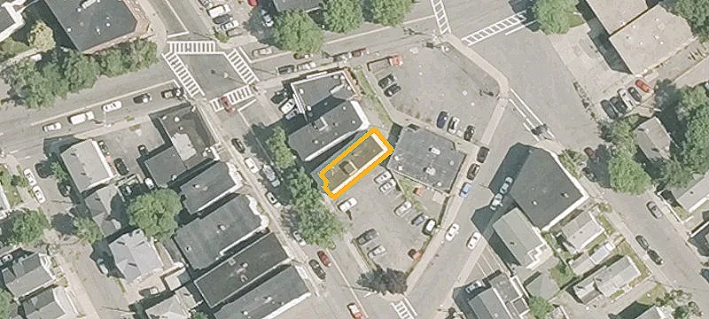 12-Unit Multifamily Property with Parking
