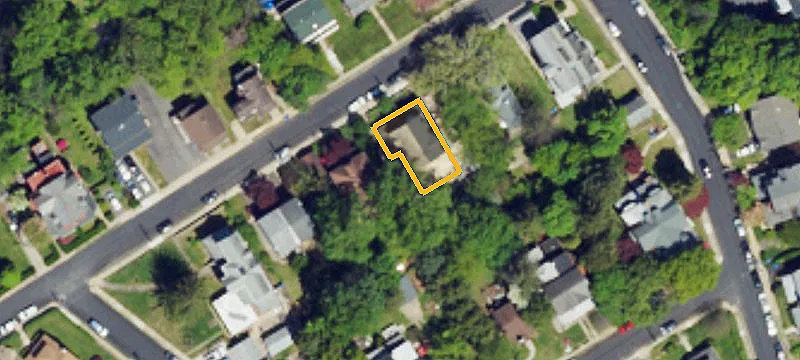 Three-Unit Triplex with Garages