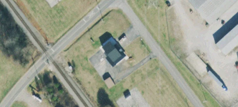 Flex Space With Secured Yard