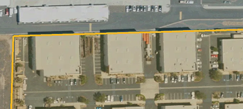 Manufacturing Building with High Clearance