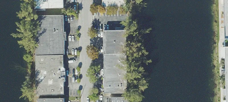 Dock-Loading Warehouse