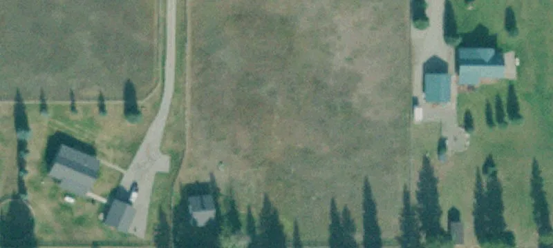 Fenced Agricultural Parcel With Barn