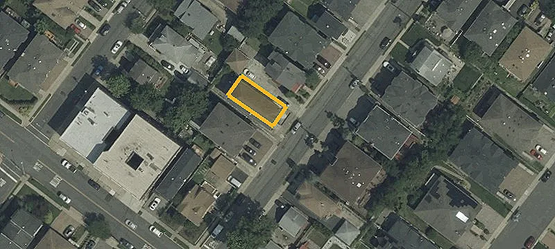 Occupied 5-Unit Apartment Building