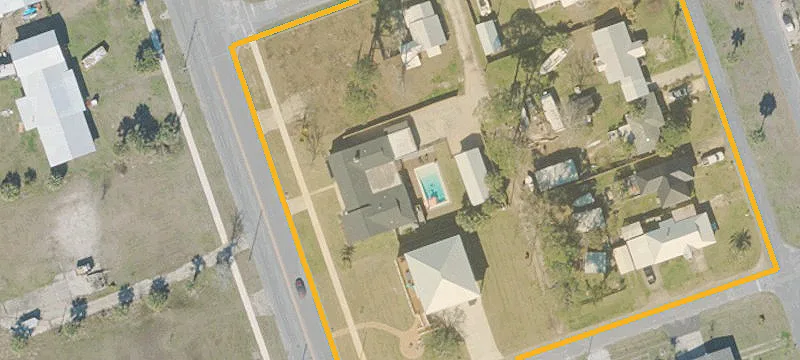 1301 Monument Ave, Port St Joe, FL