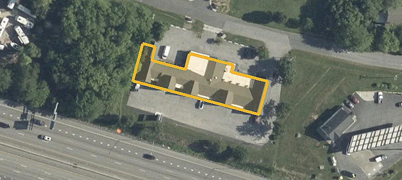 Highway-Fronting Retail Space