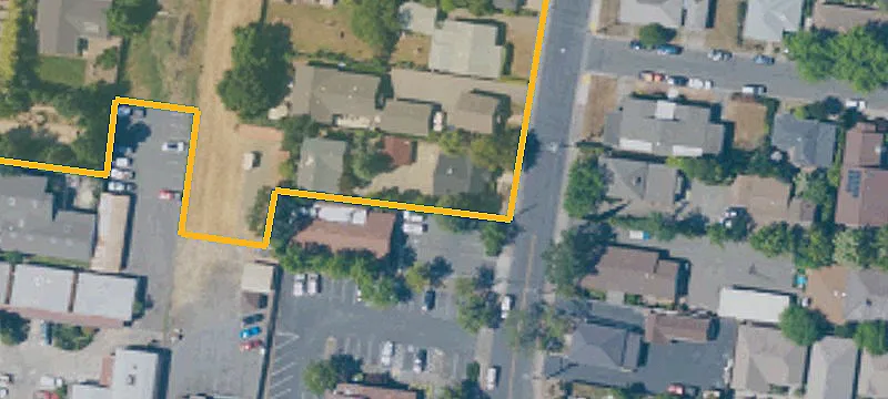 Mixed-Use Property With Detached Duplex