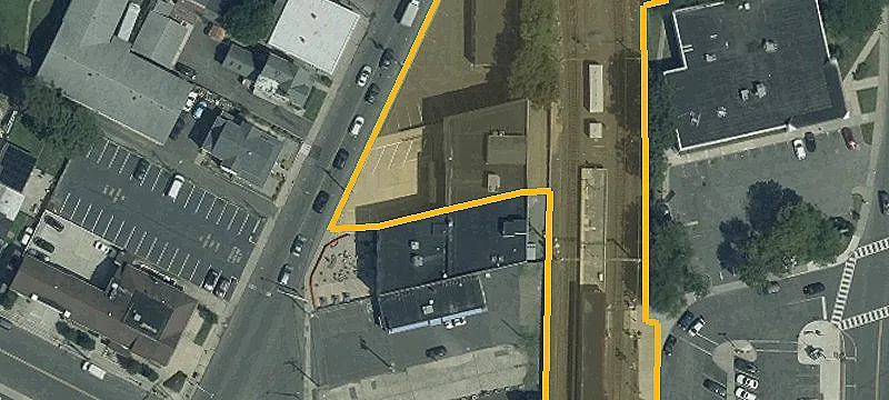 Warehouse-Style Restaurant Space