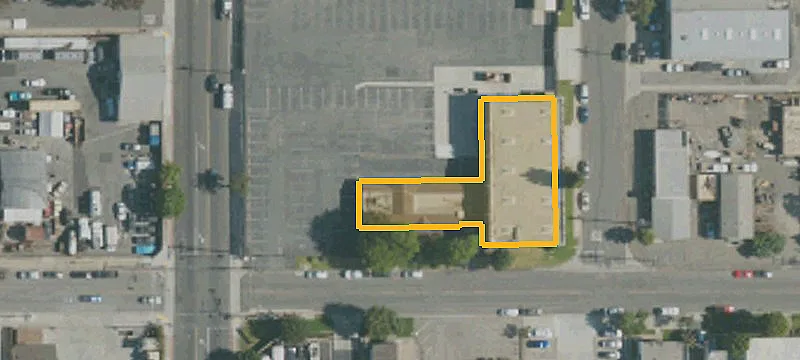 Fenced Flex Space with Yard