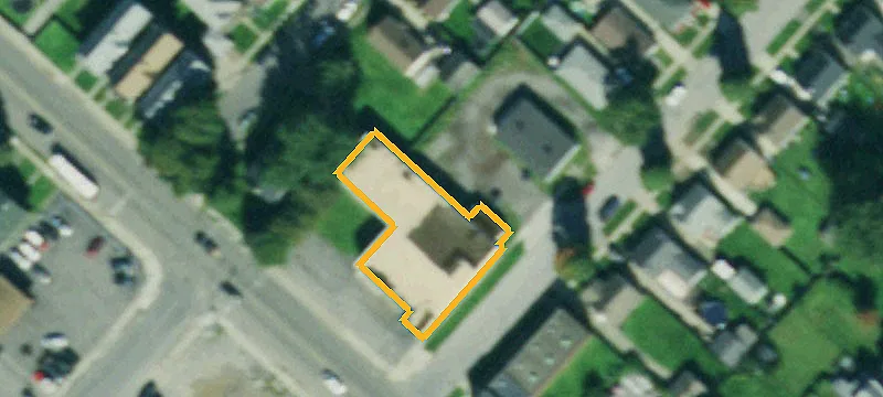 Warehouse with Outdoor Yard