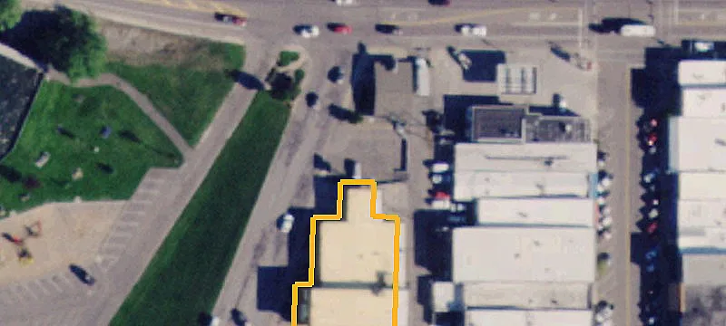 Signalized Commercial Land
