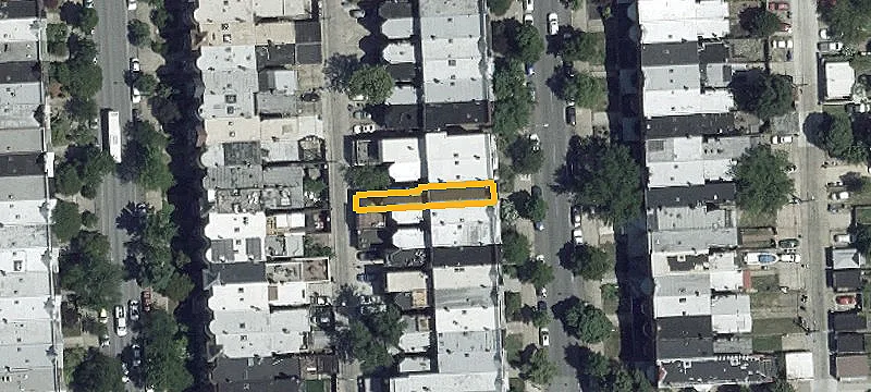 Vacant Four-Unit Apartment Building